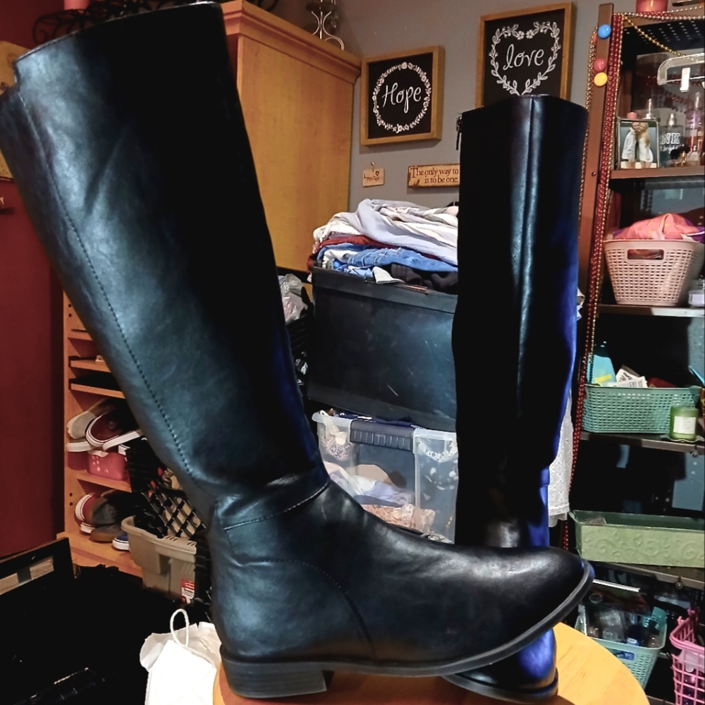🎈Cityclassified🎈BUY 1 GET 1 FREE🎈Knee High Boots Sz 9